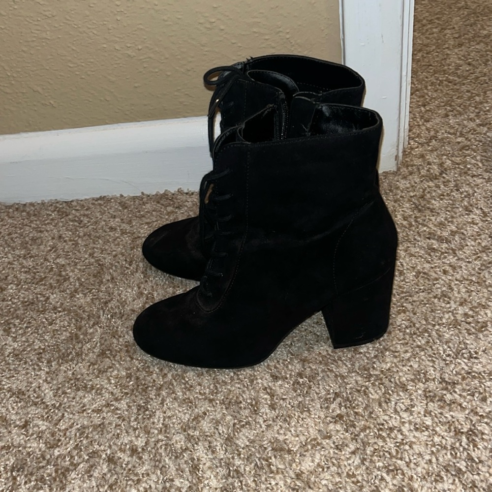 Used Black Heeled Boots
